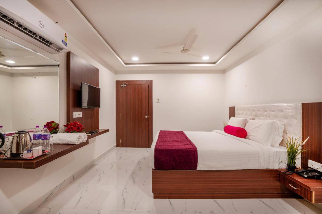 Rainbow Tower Shamshabad Airport Zone 4* Hyderabad