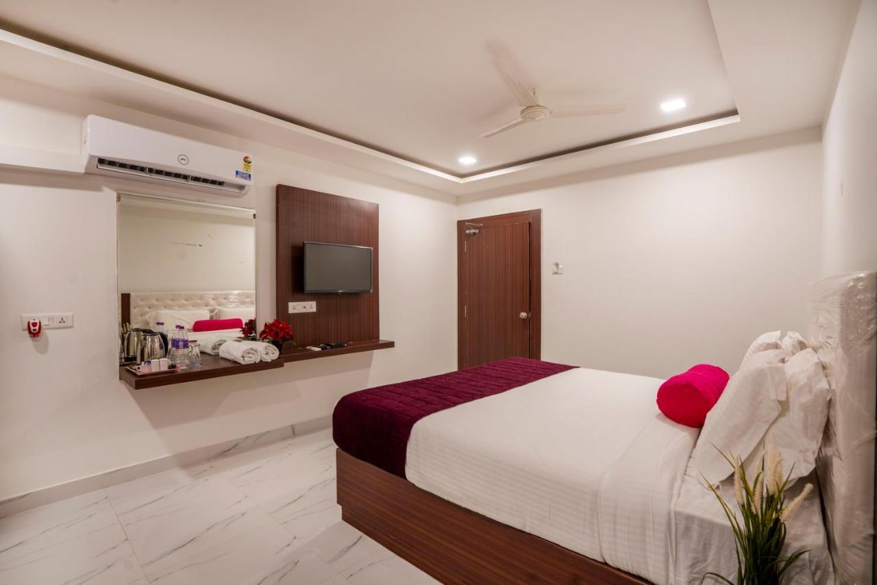 Rainbow Tower Shamshabad Airport Zone 4* Hyderabad