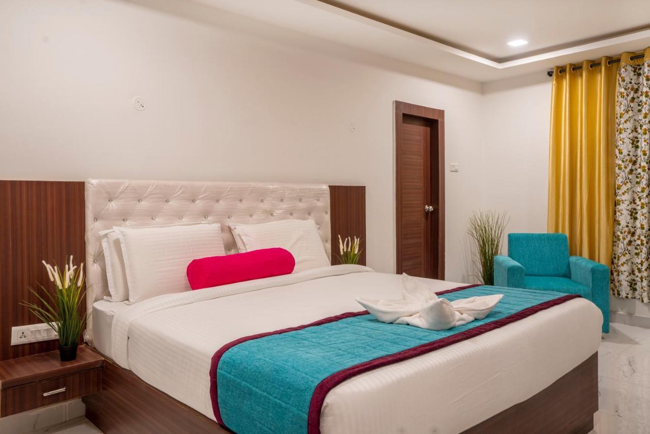 Rainbow Tower Shamshabad Airport Zone Hotel 4*